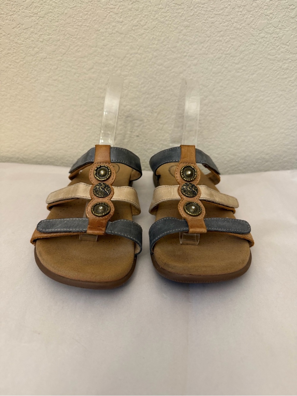 Taos Footwear Women’s Adj. Neutral Sandals Sz 10 - Picture 3 of 11